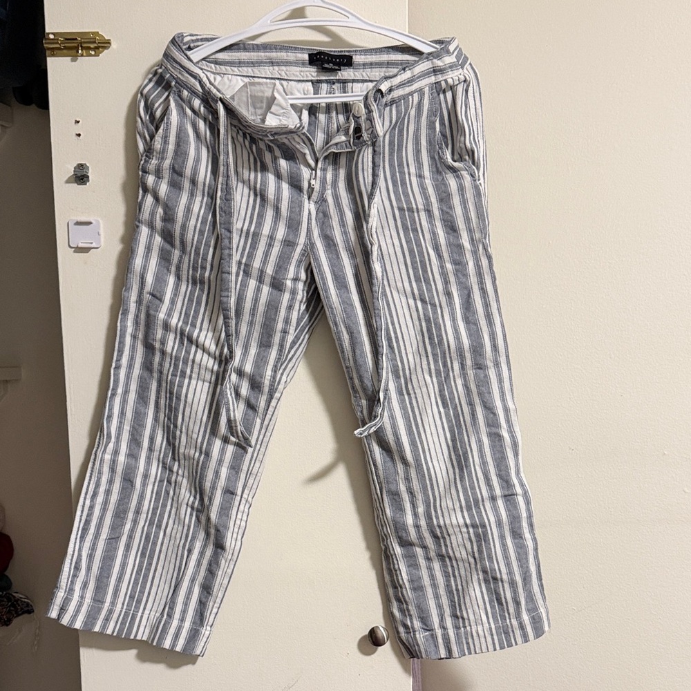 Dockers Men's Blue and White Striped Chinos